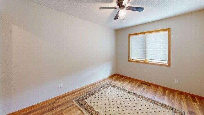 Building Photo - 449 Napa Lp