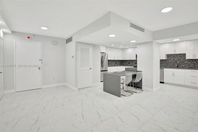 Building Photo - 9801 Collins Ave