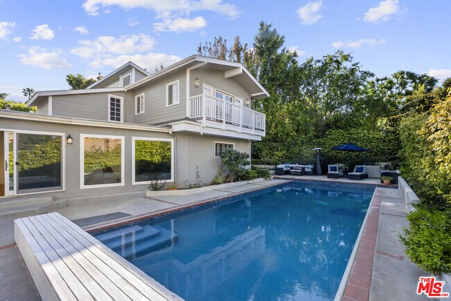 Building Photo - 1233 Corsica Dr