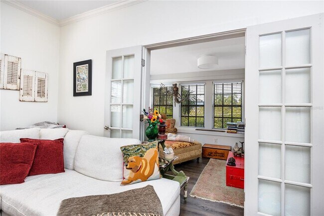 Building Photo - 1020 S Rome Ave