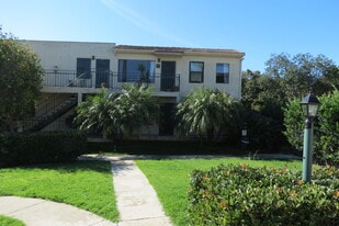 Building Photo - 6453 Kanan Dume Rd