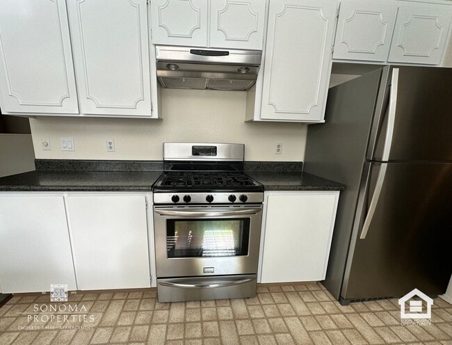 Building Photo - 3BD/2BA Eastside Sonoma Home