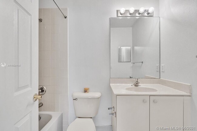 Building Photo - 2613 SW 83rd Terrace