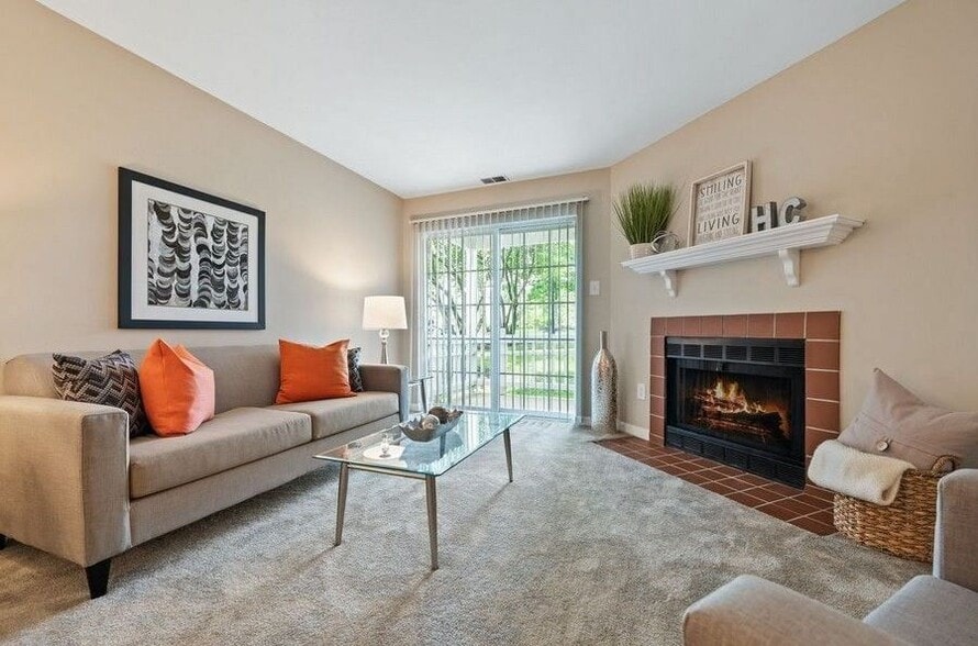 Building Photo - Hunt Club Apartments