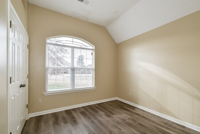 Building Photo - 6376 Raner Creek Dr