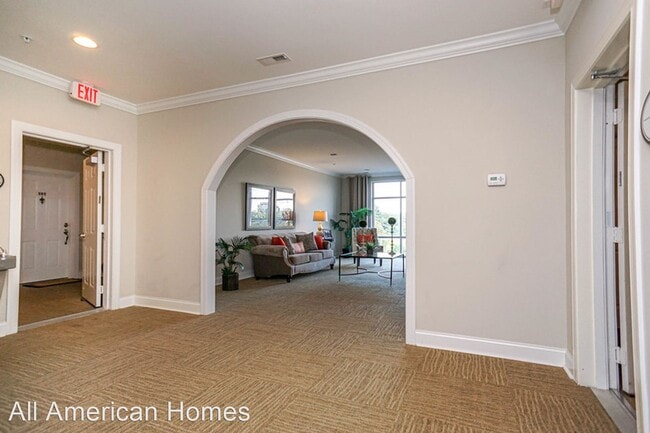 Building Photo - 3 br, 2.5 bath House - 220 HUGH SHELTON LO...