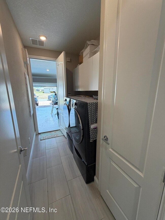 Building Photo - 332 Silver Reef Ln