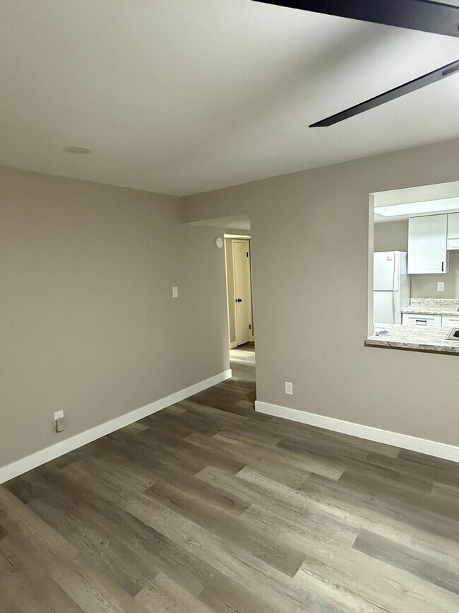 Building Photo - Remodeled 3 Bedroom Home Tempe