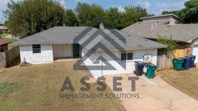 Building Photo - 4 Bedroom Available for Lease & Rent to Own!