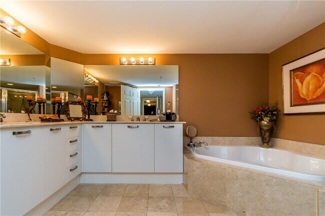 Building Photo - 2001 N Ocean Blvd