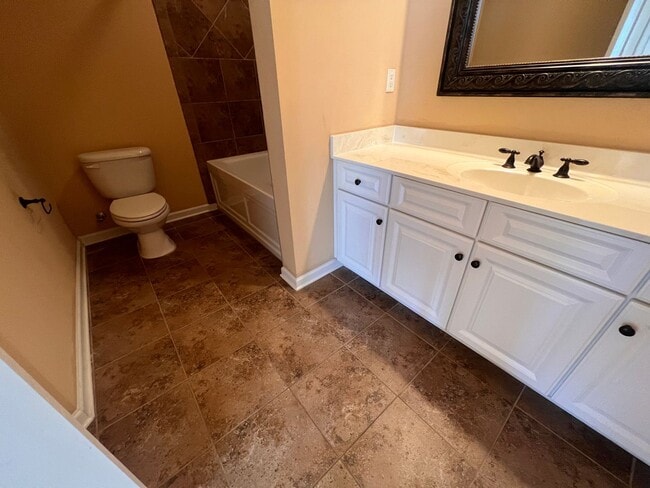 Building Photo - 3110 Alumni Ln