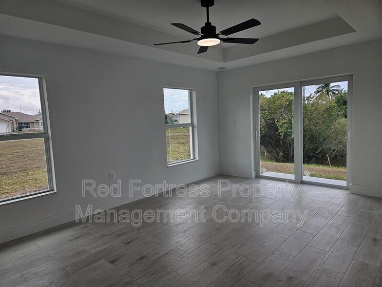 Building Photo - 22 NW 23rd Ave