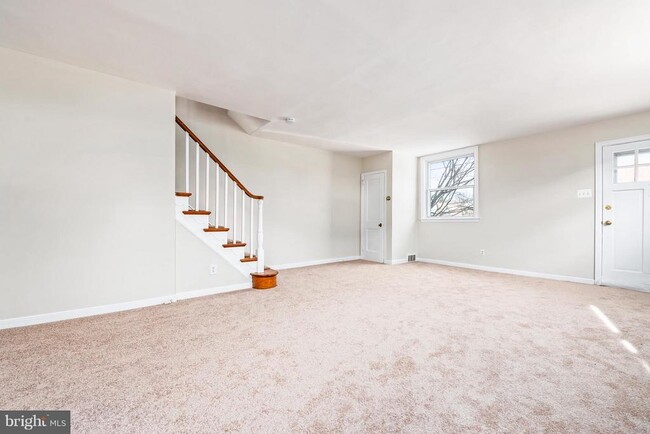 Building Photo - 228 Fitzwilliams Rd