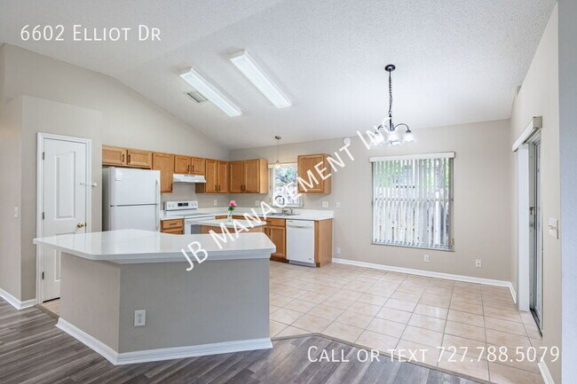 Building Photo - 6602 Elliot Dr