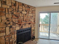 Building Photo - 912 Tenderfoot Hill Rd