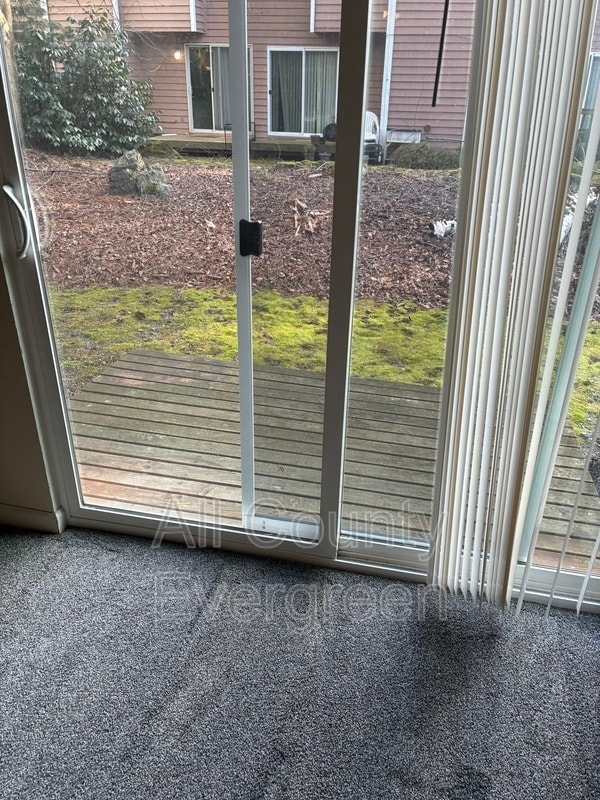 Building Photo - 987 26th Pl NE