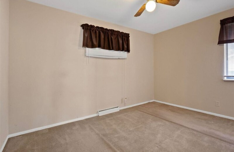 Building Photo - 532 Topaz Ave