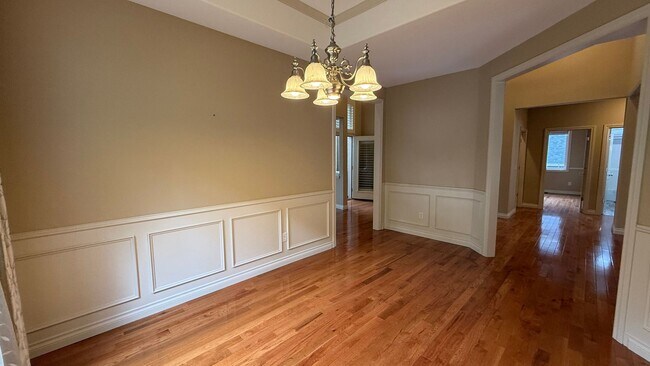 Building Photo - RARE Single Level 3-Bed Home in Coveted McKenna Ridge, Happy Valley - Video