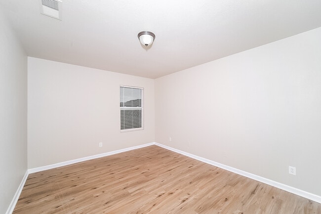 Building Photo - 16765 Wellhouse Dr