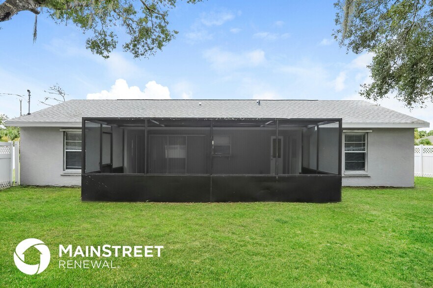 Building Photo - 4826 Hurley Ave