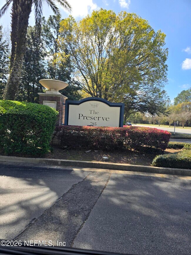 Building Photo - 785 Oakleaf Plantation Pkwy