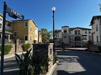 Building Photo - 3 Bed 3 Bath Condo for Rent at the Whittie...