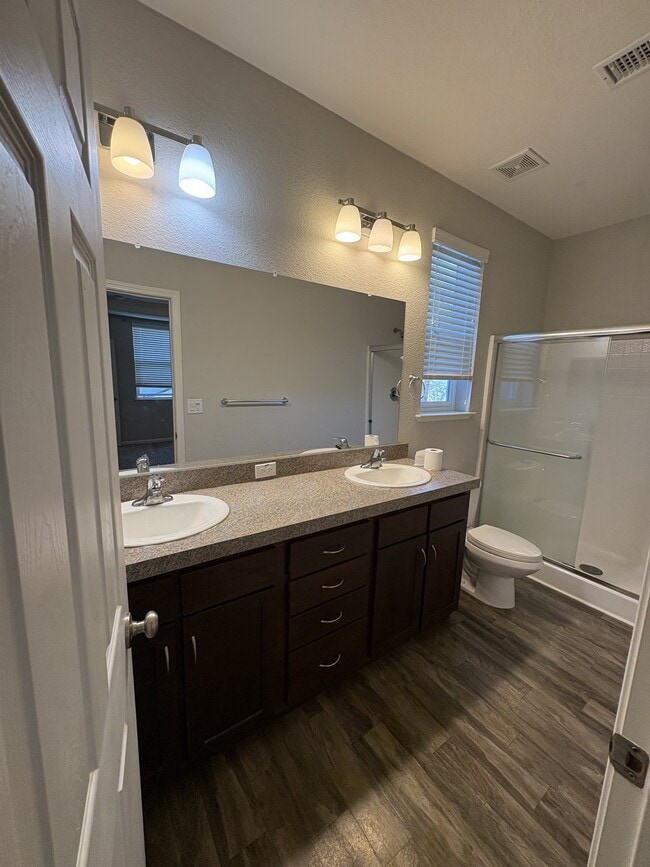 Building Photo - 488 Palmilla Pl