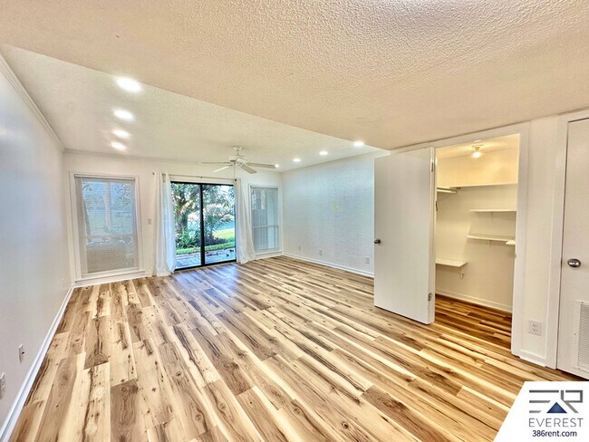 Building Photo - 58 Club House Dr