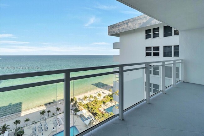 Building Photo - 2030 S Ocean Dr