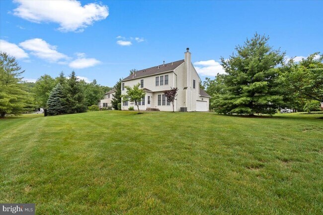 Building Photo - 4 Van Marter Ct