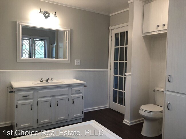 Building Photo - 2 br, 1 bath House - 10601 Riverside Drive