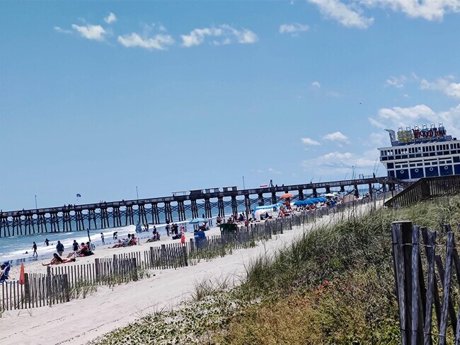 Building Photo - 307 Flagg St