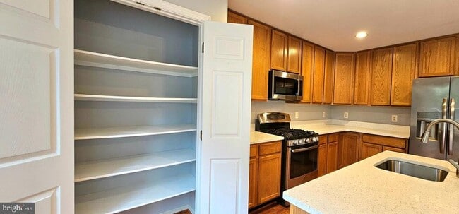 Building Photo - 6623 Patent Parish Ln
