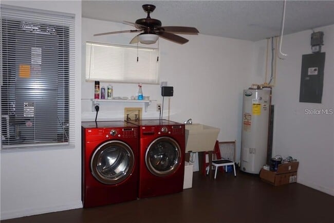 Building Photo - 10947 SW 83rd Ct