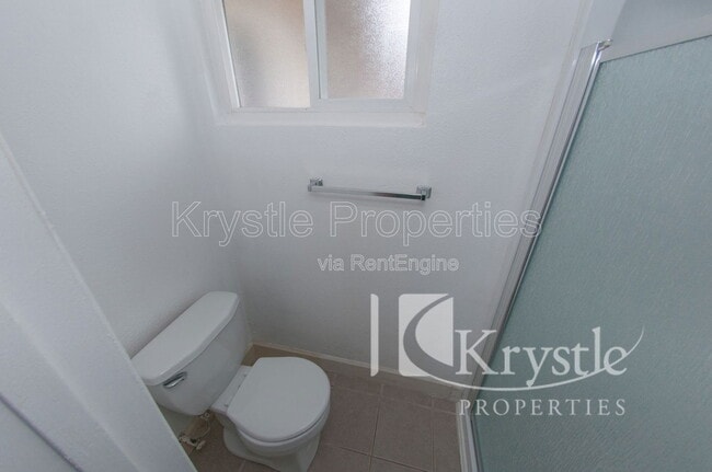 Building Photo - 1900 Alice Dr