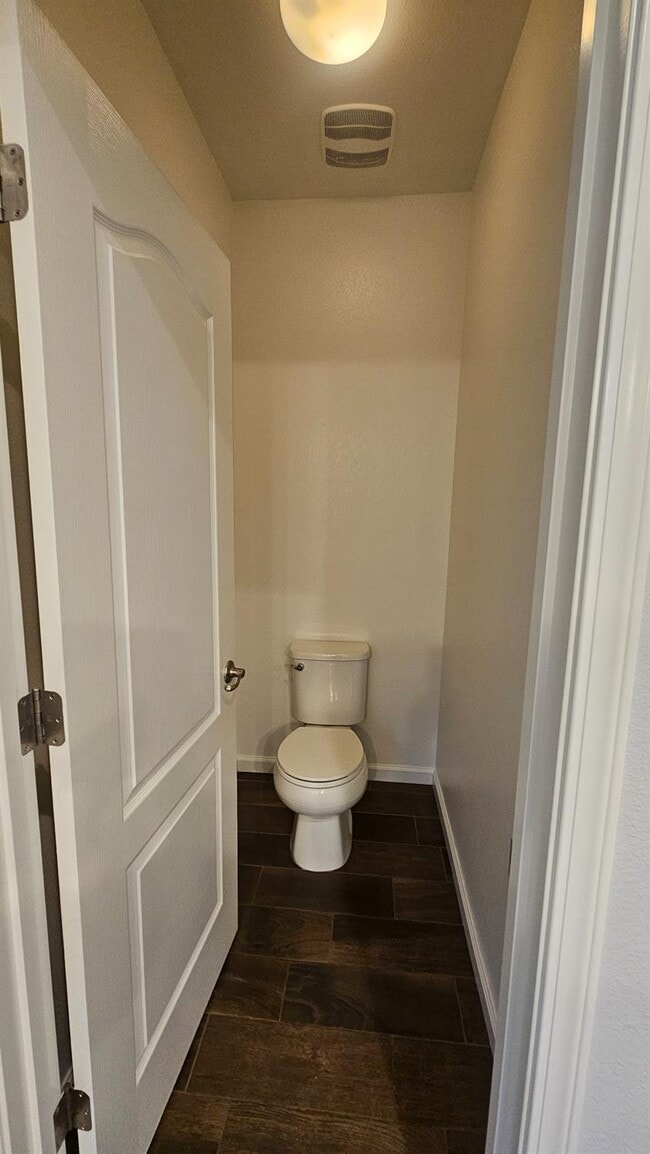 Building Photo - 3351 Cordova Ave