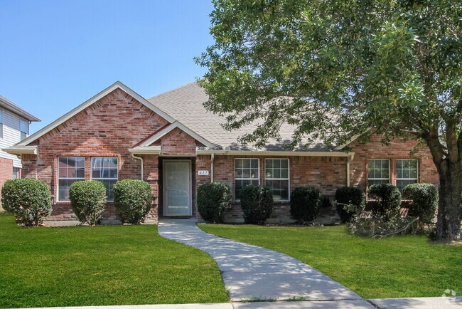 Building Photo - 617 Arbor Dr