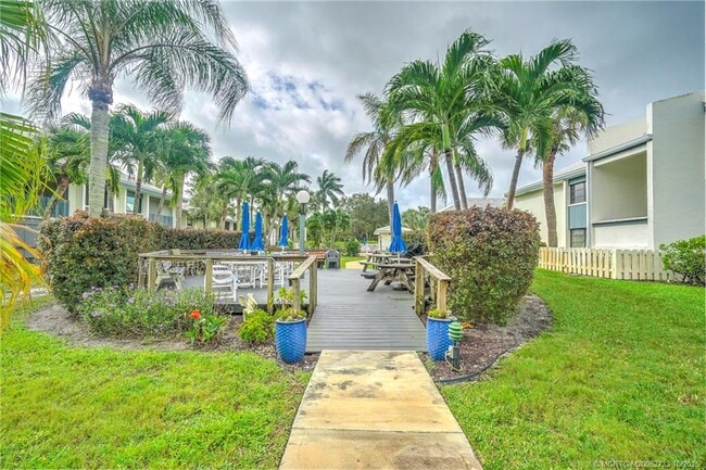 Building Photo - 175 SE St Lucie Blvd