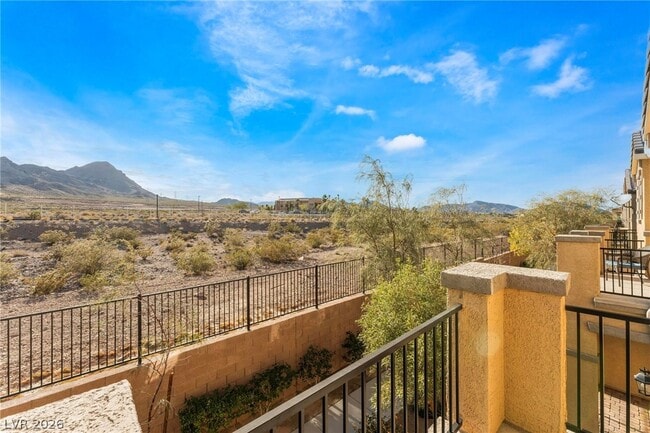 Building Photo - 1299 Raritan Pl