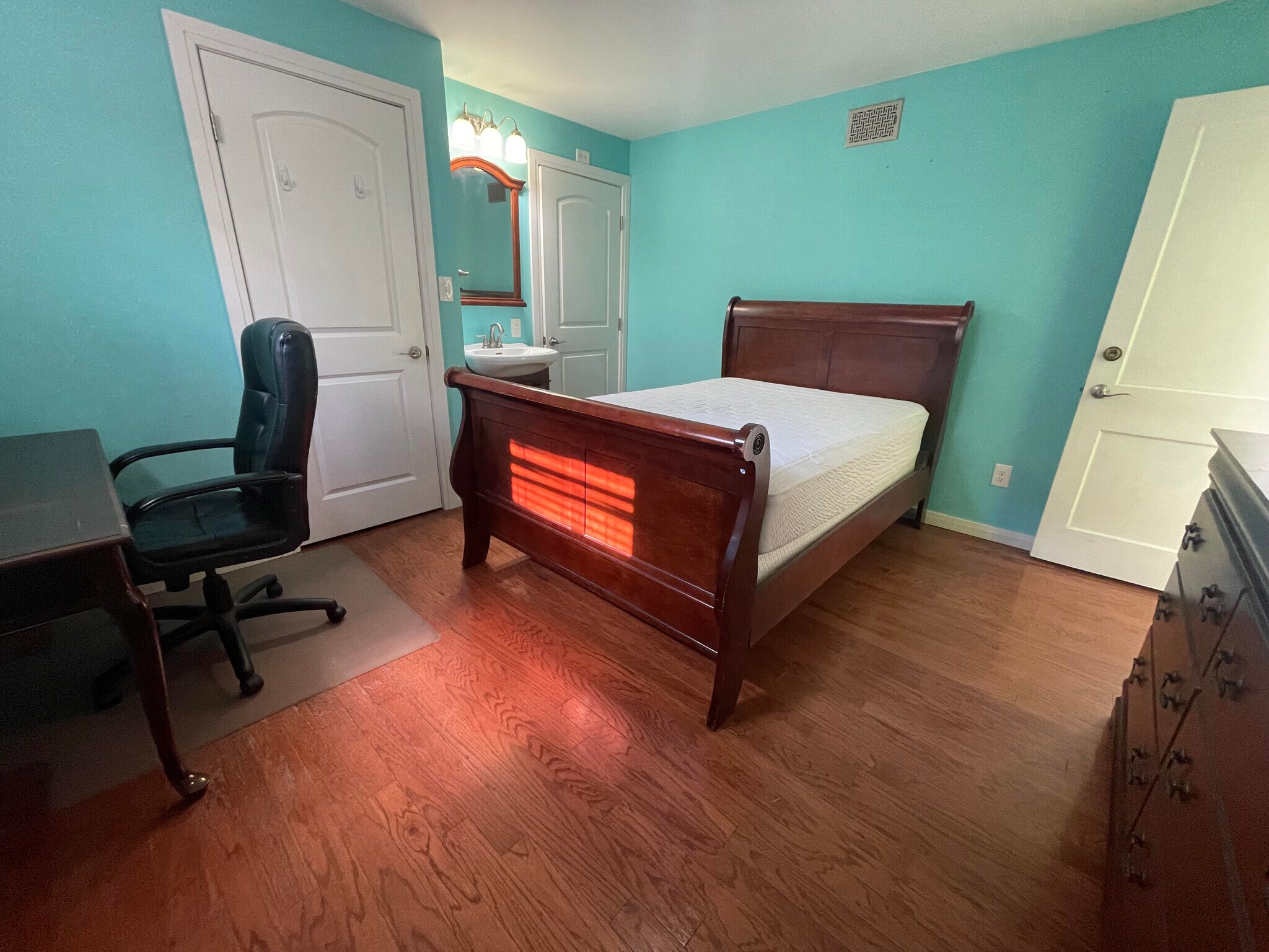 aqua room - 419 Triphammer Rd