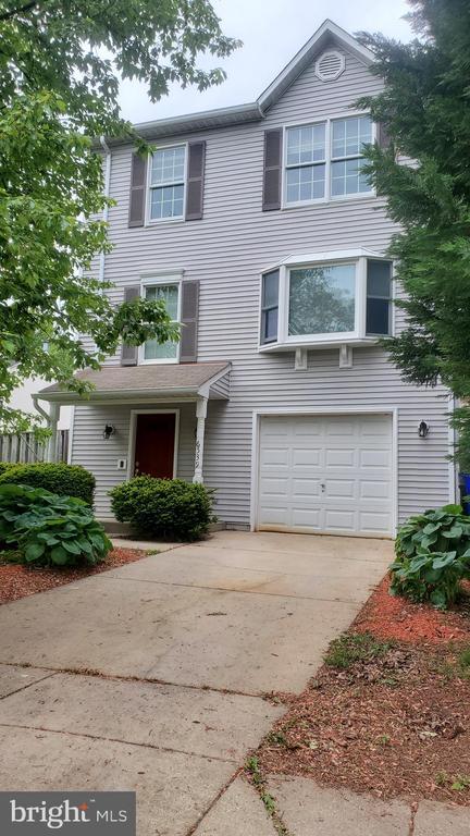 Primary Photo - 6539 Huntshire Dr