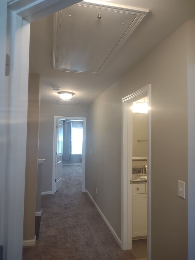 Building Photo - Spectacular Three Bedroom Home in Liberty Ridge!