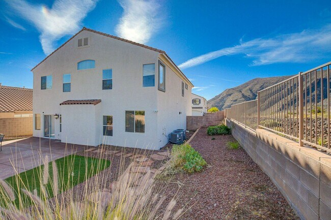 Building Photo - THIS 2 STORY HOME IN A GATED COMMUNITY HAS...