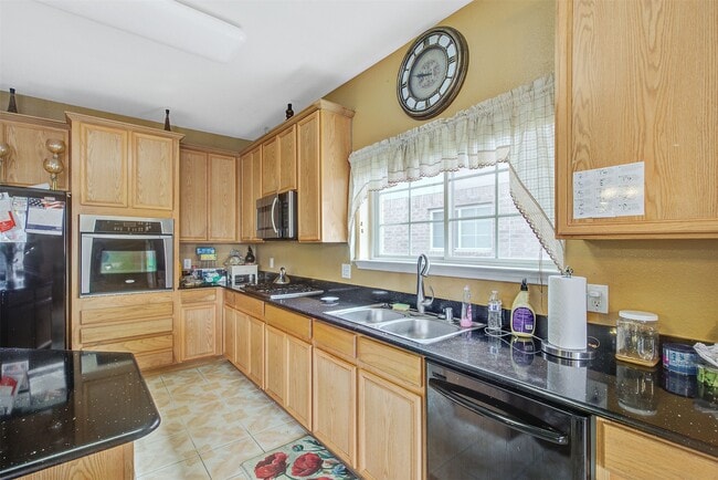 Building Photo - 29642 Legends Green Dr