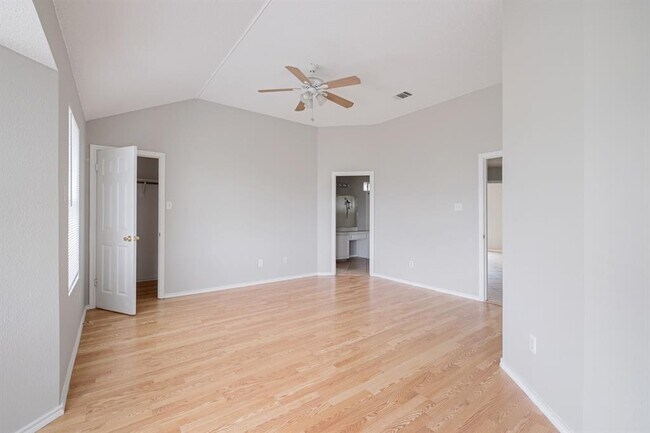 Building Photo - 3506 Hawk View Cove