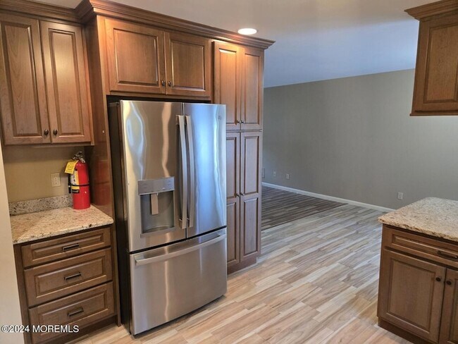 Building Photo - 16 Letts Landing Rd