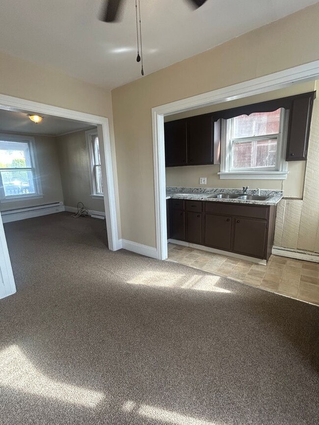 Building Photo - 46 N 34th St