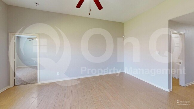 Building Photo - 10012 Quail Glen Dr