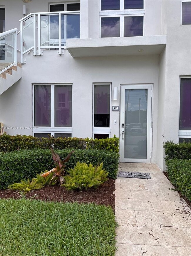 10255 NW 63rd Terrace 10255 NW 63rd Terrace Medley FL 33178