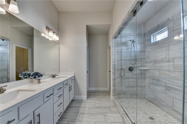 Building Photo - 1561 Branthaven Ln